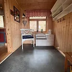 Cozy And Spacious 別荘